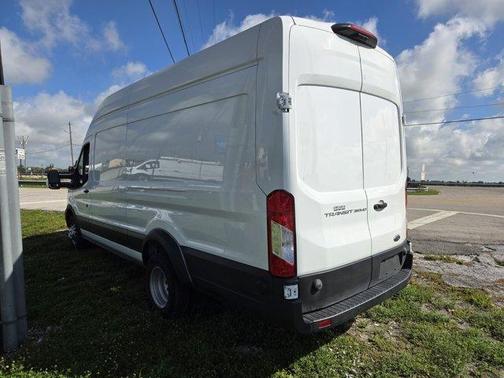 Oxford White 2024 Ford Transit-350 Base