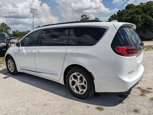 2022 Chrysler Pacifica Limited