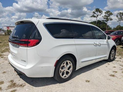 2022 Chrysler Pacifica Limited