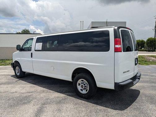 2023 GMC Savana 3500 LS