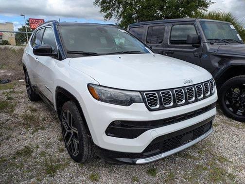 Bright White Clearcoat 2024 Jeep Compass Limited