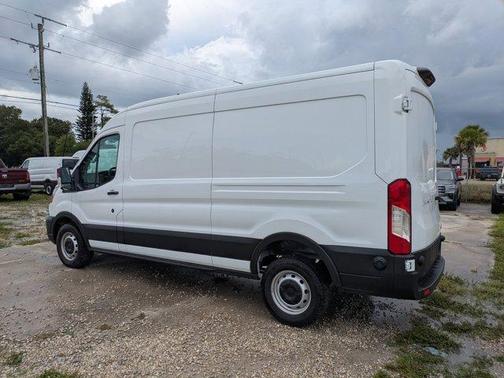 2024 Ford Transit-250 148 WB Medium Roof Cargo