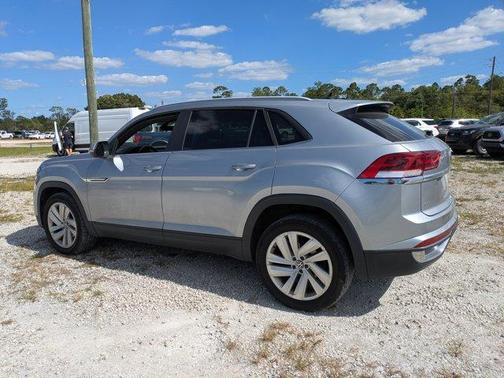 2020 Volkswagen Atlas Cross Sport 2.0T SE w/Technology