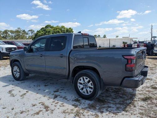 2022 Nissan Frontier SV