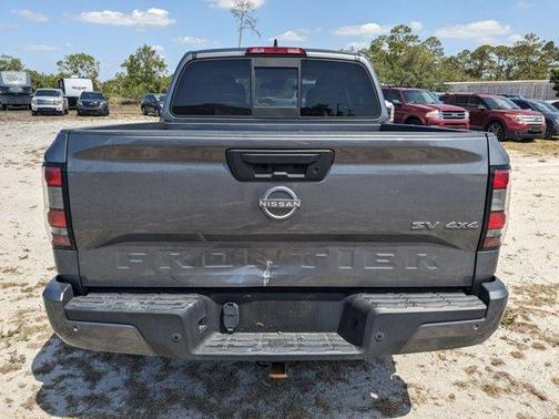 2022 Nissan Frontier SV