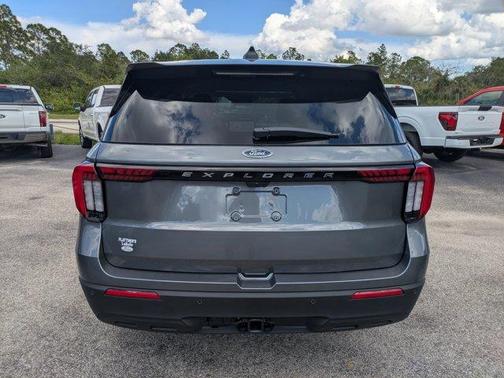 Carbonized Gray Metallic 2026 Ford Explorer Active