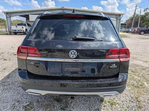 Deep Black Pearl Effect 2018 Volkswagen Atlas 3.6L SE w/Technology