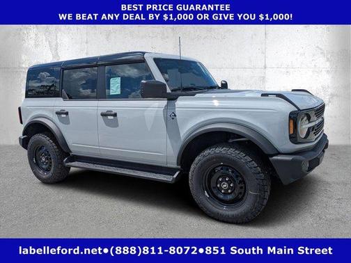 Avalanche Gray 2026 Ford Bronco Outer Banks