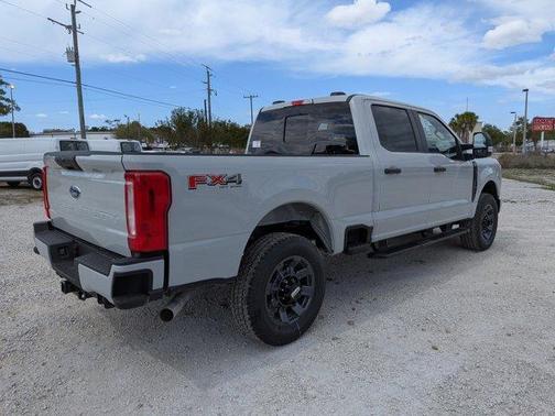 Avalanche 2026 Ford F-250 XL