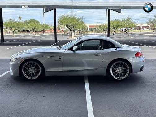 Mineral White Metallic 2013 BMW Z4 sDrive35i