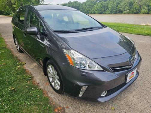 2012 Toyota Prius v Five