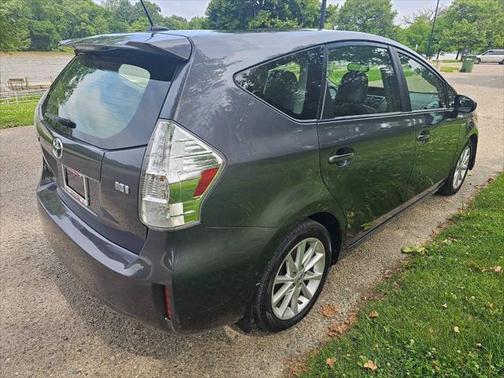 2012 Toyota Prius v Five