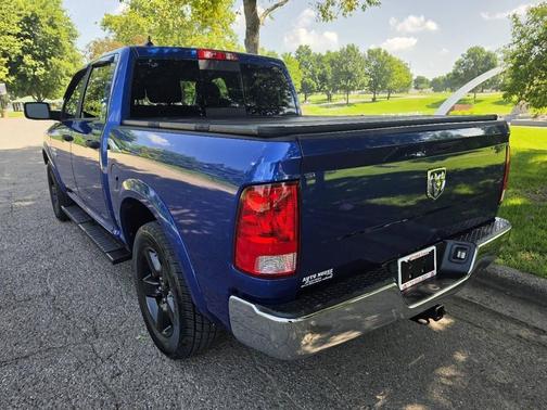 Blue Streak Pearlcoat 2014 RAM 1500 Outdoorsman