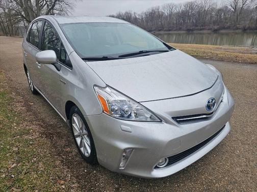 2012 Toyota Prius v Five