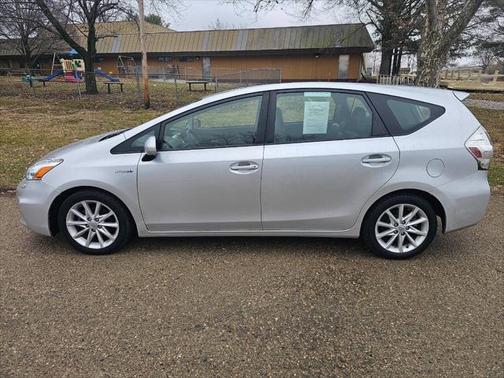 2012 Toyota Prius v Five