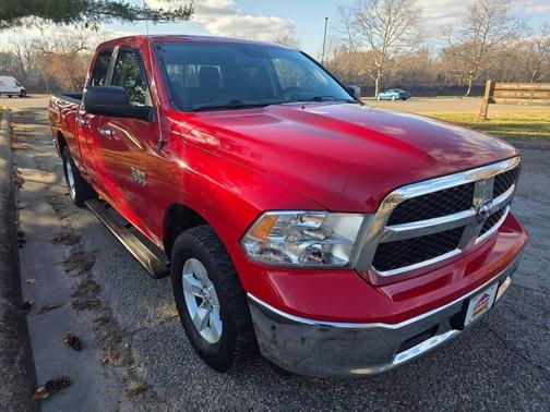 2016 RAM 1500 SLT