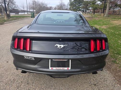 2017 Ford Mustang EcoBoost