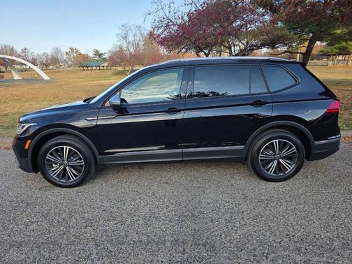 2024 Volkswagen Tiguan 2.0T Wolfsburg Edition