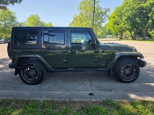 Sarge Green 2016 Jeep Wrangler Unlimited Sahara