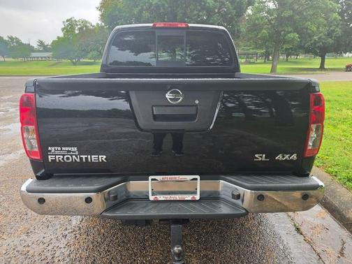 Magnetic Black Pearl 2019 Nissan Frontier SL