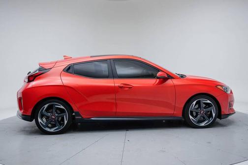 2019 Hyundai Veloster Base