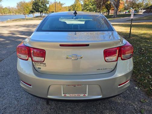 2015 Chevrolet Malibu 1LS