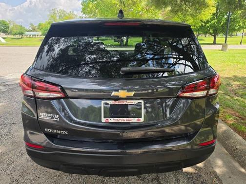 Iron Gray Metallic 2022 Chevrolet Equinox LS
