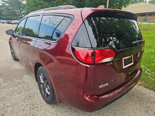 2018 Chrysler Pacifica Touring-L Plus