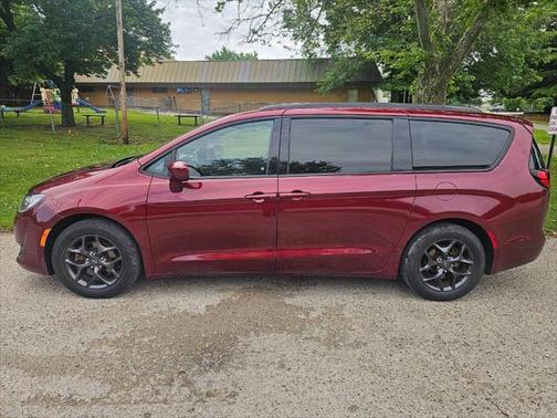 2018 Chrysler Pacifica Touring-L Plus