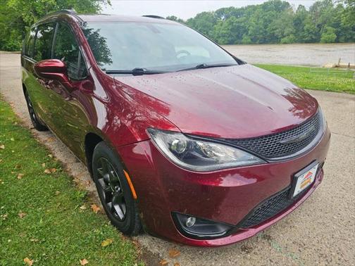 2018 Chrysler Pacifica Touring-L Plus