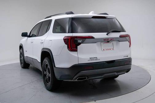 2023 GMC Acadia AWD AT4