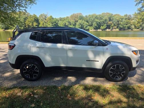 White Clearcoat 2019 Jeep Compass Trailhawk