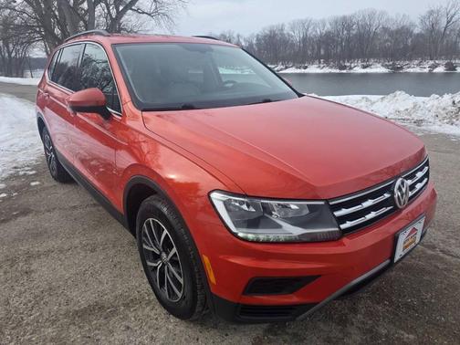 2019 Volkswagen Tiguan 2.0T SE 4MOTION