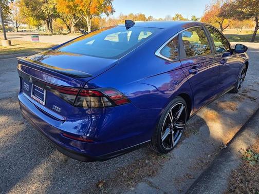 2023 Honda Accord Hybrid Base