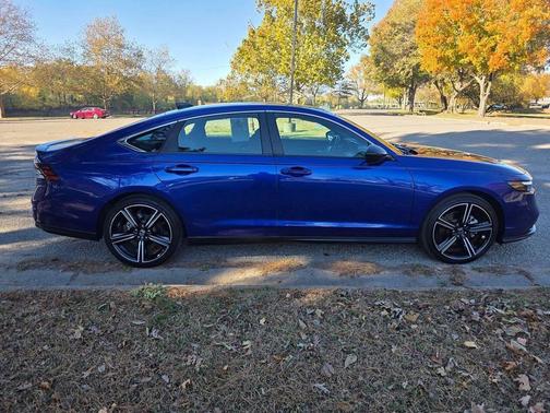 2023 Honda Accord Hybrid Base