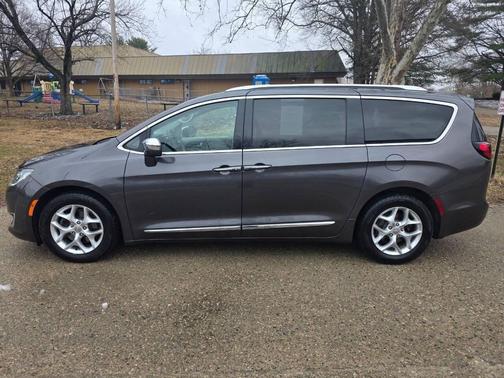 2020 Chrysler Pacifica Limited