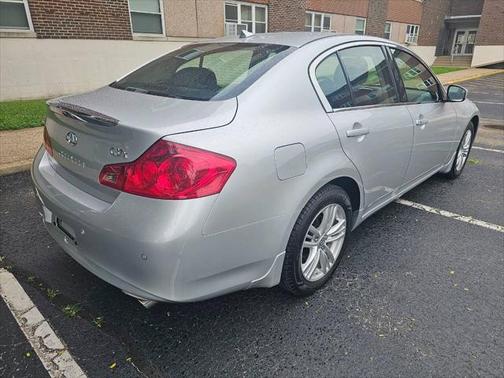 2011 INFINITI G37x Base