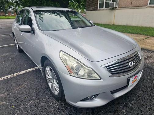 2011 INFINITI G37x Base