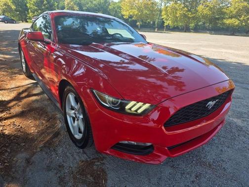 2017 Ford Mustang V6