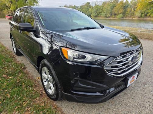 2019 Ford Edge SE