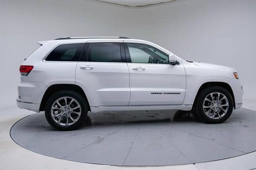 2019 Jeep Grand Cherokee Summit