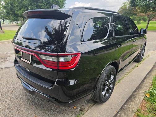 DB Black Clearcoat 2024 Dodge Durango R/T Premium AWD