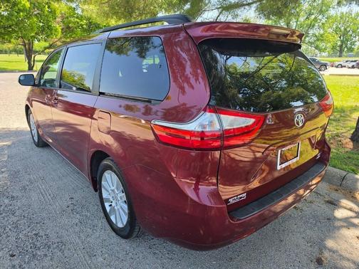 Salsa Red Pearl 2015 Toyota Sienna LE