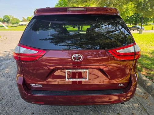 Salsa Red Pearl 2015 Toyota Sienna LE