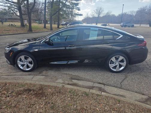 2019 Buick Regal Sportback FWD Preferred