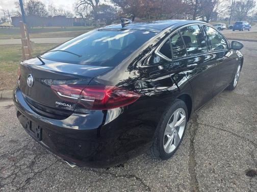 2019 Buick Regal Sportback FWD Preferred