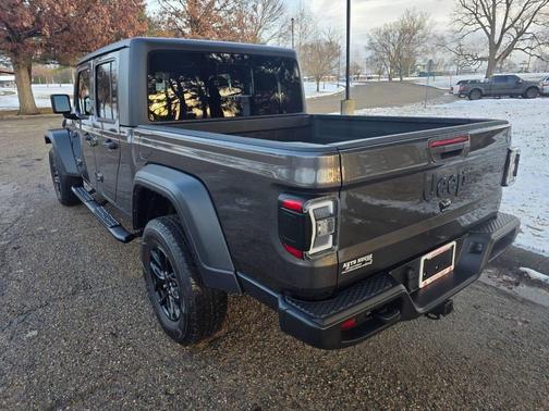 2021 Jeep Gladiator Sport S