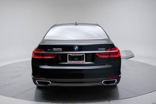 2017 BMW 740 xDrive