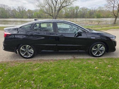 Crystal Black Pearl 2021 Honda Clarity Plug-In Hybrid Touring