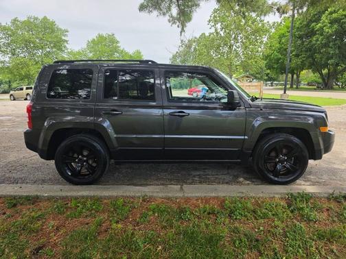 Maximum Steel Metallic Clear Coat 2015 Jeep Patriot Sport